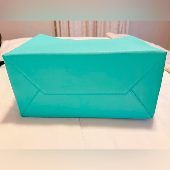 ❤️Tiffany Large Shopping Tote in blue leather ❤️ - Picture 2 of 8